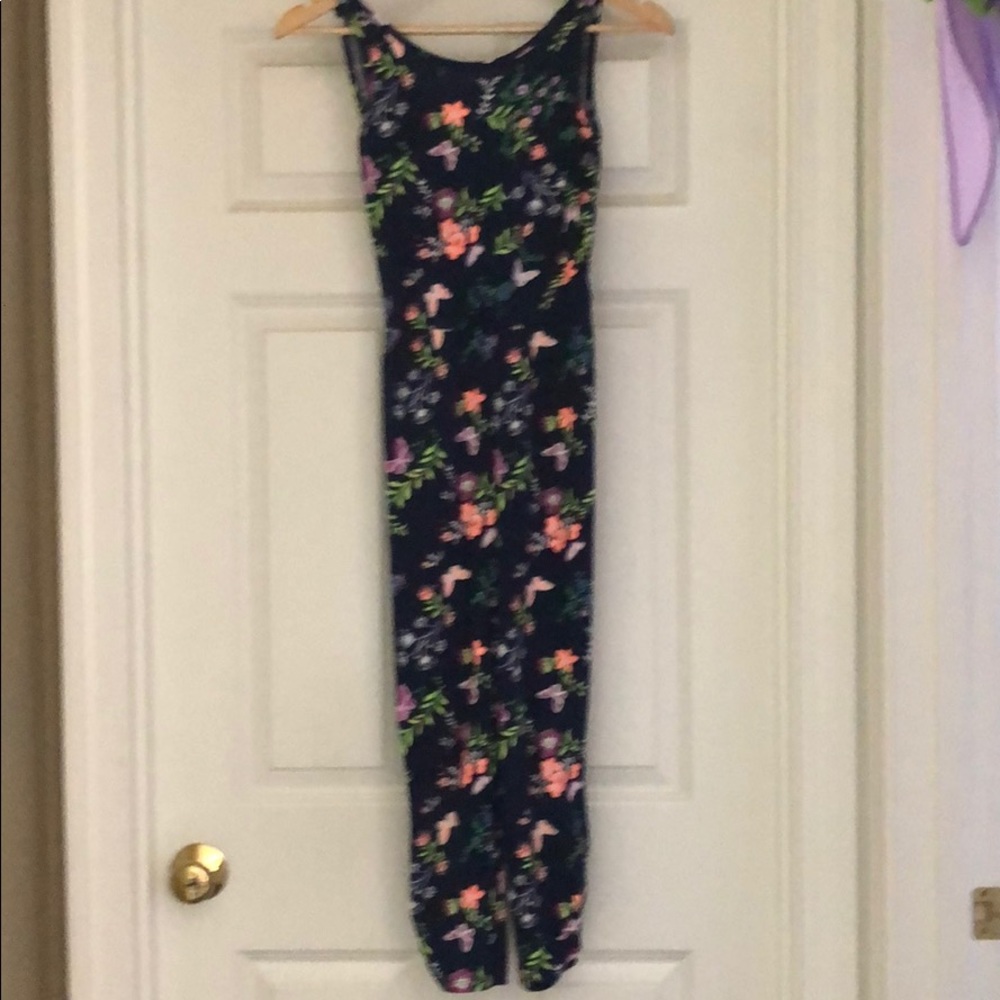 Girl’s romper
